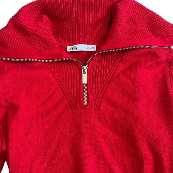 Red Zara cropped sweater with zip-up collar and long sleeves - Picture 3 of 5